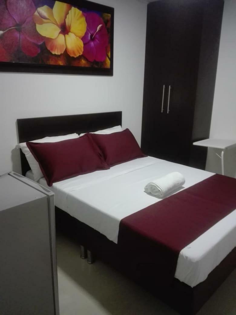 Hotel Giron Plaza Dış mekan fotoğraf